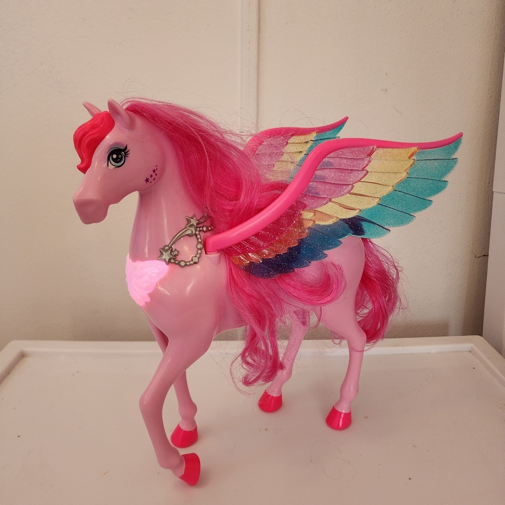 Barbie A Touch of Pegasus Magic Horse Toy